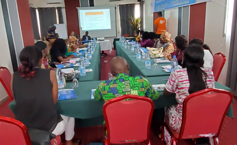 Les leaders communautaires de Douala renforcent leurs capacit&eacute;s sur les VBG