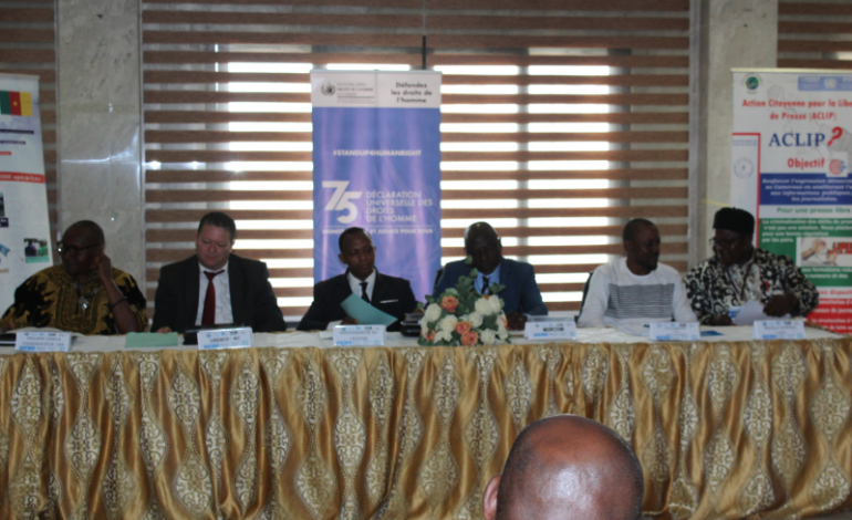 Tous debout pour la libert&eacute; de presse